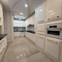 اجاره 200 متر دزاشیب/ برج باغ/ طبقات بالا