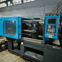 خدمات تزریق پلاستیک بادستگاه چینی تا۵۰۰گرم