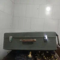 چمدان مسافرتی قدیمی