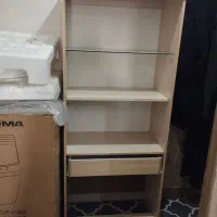 کتابخانه یا جای وسایل تراس با تخت هدیه