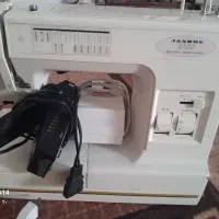 چرخ خیاطی ژانومه۲۷۰۰