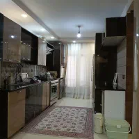 ساختمان ۴ طبقه