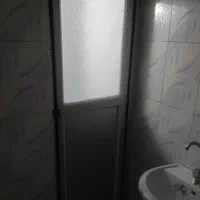 درب آلومینیومی حمام و دستشویی