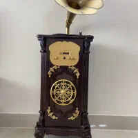 گرامافون ایستاده قهوه ای