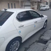 دنا  پلاس شش سرعته سفید مدل 1404