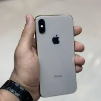 iPhone xs با حافظهٔ ۲۵۶ گیگابایت