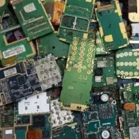 بوردگوشی موبایل وتبلت وکامپیوتر