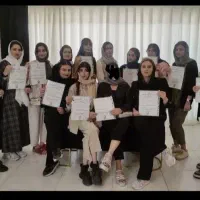 آموزش تخصصی کاشت ناخن  بامبلغ ۳ میلیون