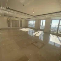 ۱۳۵متر نوساز خاص_سالن تمام نور و ۲پارکینگ سندی