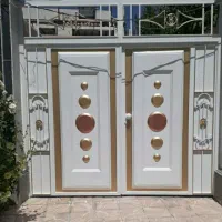 نقاشی درب پنجرهای فلزی