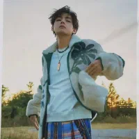 عکس هفت نفره چاپ شده بی تی اس روی تیشرت|لباس|کرج, برغان|دیوار