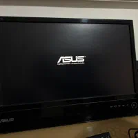 کامپیوتر با تمام لوازم جانبی