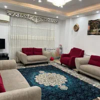 واحد ۸۰متری اسانسور دار ط۳ .املاک قیومی نیا