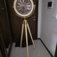 ساعت ایستاده