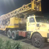 تریلی کشنده ولوو ان ۱۲