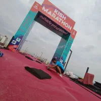 کارگر اجرایی مسابقات ماراتن کیش