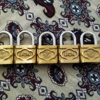 ۵عدد قفل شیر نشان قدیمی نو با کلید