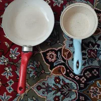 دو عدد تابه در دو سایز