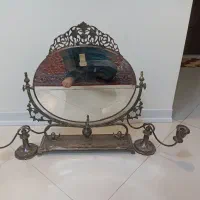 ایینه و .شمعدان نقره متعلق به 80الی 90 سال پیش