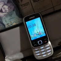 نوکیا 6303 i ((کلکسیونی عتیقه))