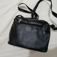 تعدادی کیف و کفش|کیف، کفش، کمربند|زنجان, |دیوار