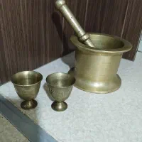 یک عدد هاونگ بزرگ و دو هاونگه زعفران ساب