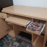 میز کامپیوتر|میز تحریر و کامپیوتر|شیراز, گل سرخ|دیوار