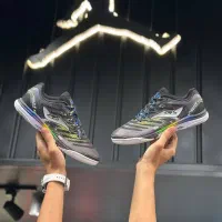 کفش فوتسالی