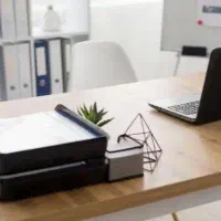 کارمند فروش