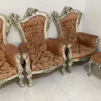 مبل سلطنتی ۹نفره همراه با میزناهار خوری ۴نفره