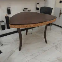 میز چوبی