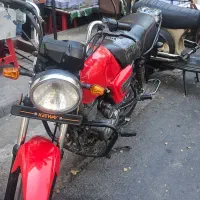 کی وی 150 قرمز