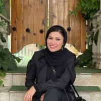 بازیگر و مجری خانم