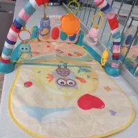 تعدادی وسایل بچه|اسباب و اثاث بچه|مریوان, |دیوار