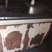 کابینت فلزی سالم.چند متر هم  برچسب ام دی اف