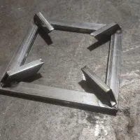 به یک جوشکار CO2 هشت دهم نیازمندم