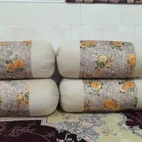 بالش قیمت مناسب چهار گوش،گرد،گردنی،نشیمن دربیرجند|رختخواب، بالش، پتو|بیرجند, |دیوار