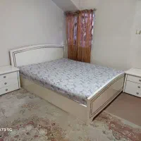 سرویس خواب چوبی تخت تشک و پاتختی
