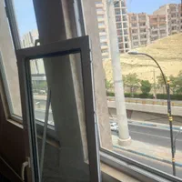 تعمیر رگلاژ درب و پنجره پی وی سی تضمینی