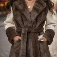 استخدام مدل لباس