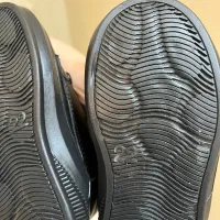 کتونی نو روی سیسمونی بوده