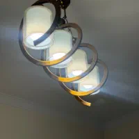 لوستر هر دو کاملا سالم فروش بدلیل جابجایی|لوستر و چراغ آویز|تهران, جهاد|دیوار