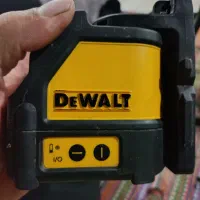 تراز لیزری دیوالت