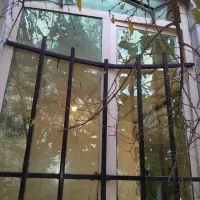 دوتا پنجره آهنی و درب پذیرایی فوق سنگین|مصالح و تجهیزات ساختمان|اشتهارد, |دیوار