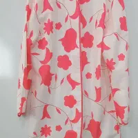 تعدادی مانتو زنانه