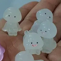 نمایشگاه آثار هنری محصولات رزینی