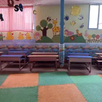 میز و نیمکت|صندلی و نیمکت|اصفهان, لاله|دیوار