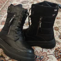 بوت چرم مشکی سایز ۳۹