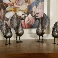 طاووس و گنجیشک نقره کوب