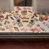 فروشگاه لوازم آرایشی